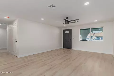 7331 W Turney Ave, Phoenix, AZ 85033 photo 6