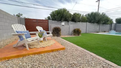 Exterior - 4201 N 18th Pl, Phoenix, AZ 85016 photo 4 of 6