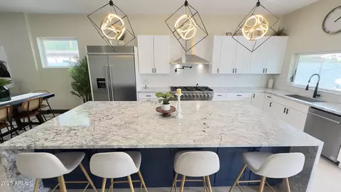 Kitchen - 4201 N 18th Pl, Phoenix, AZ 85016 photo 1 of 7