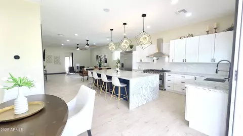 Kitchen - 4201 N 18th Pl, Phoenix, AZ 85016 photo 7 of 7