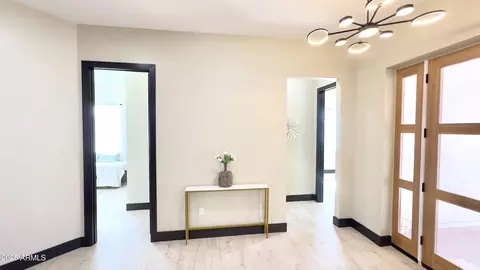 Entry Way - 4201 N 18th Pl, Phoenix, AZ 85016 photo 6 of 10