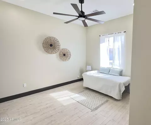 Bedroom - 4201 N 18th Pl, Phoenix, AZ 85016 photo 3 of 4