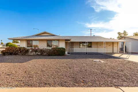 10301 W Cherry Hills Dr E, Sun City, AZ 85351