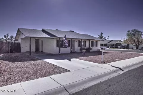 5933 W Redfield Rd, Glendale, AZ 85306