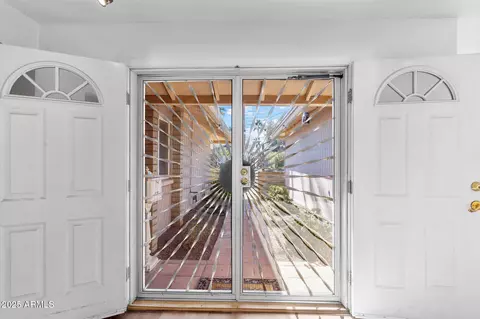 Entry Way - 2850 E Cortez St, Phoenix, AZ 85028 photo 1 of 1