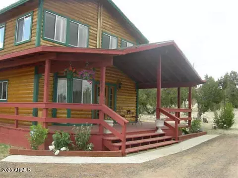 3500 N Rae Cir, Overgaard, AZ 85933