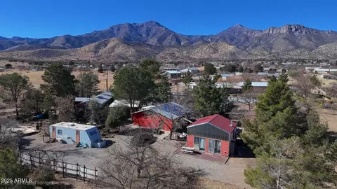 5481 E Dogwood Ln, Hereford, AZ 85615
