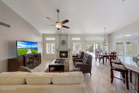 3439 E Topeka Dr, Phoenix, AZ 85050 photo 2