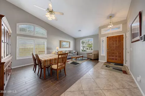 3439 E Topeka Dr, Phoenix, AZ 85050 photo 7