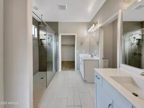 Bath - 10211 E Wavelength Ave, Mesa, AZ 85212 photo 1 of 4