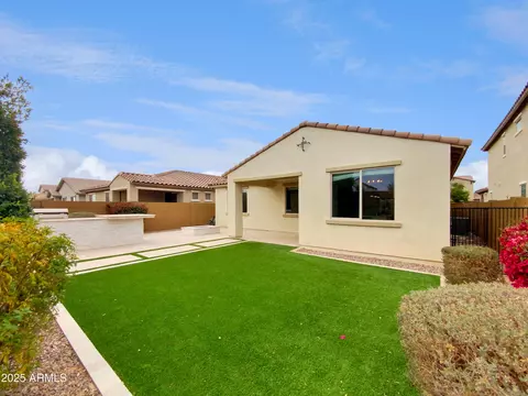 Exterior - 10211 E Wavelength Ave, Mesa, AZ 85212 photo 2 of 3
