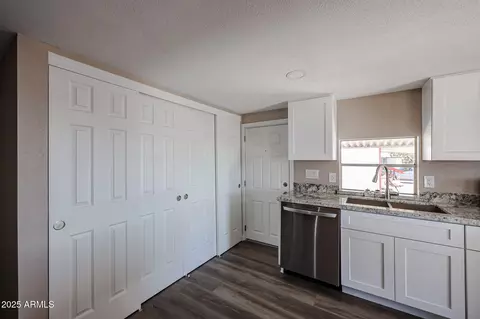 2701 E Utopia Rd #8, Phoenix, AZ 85050 photo 18