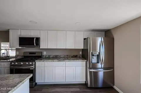 2701 E Utopia Rd #8, Phoenix, AZ 85050 photo 9