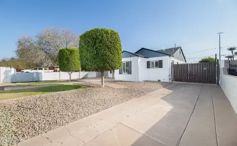 Exterior - 1905 E Brill St, Phoenix, AZ 85006 photo 2 of 6