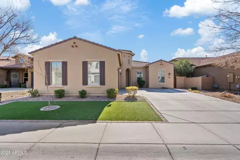 2867 E Citadel Ct, Gilbert, AZ 85298
