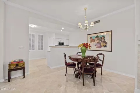 15221 N Clubgate Dr #1141, Scottsdale, AZ 85254