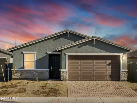8636 W Warner St, Tolleson, AZ 85353