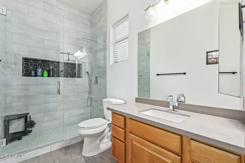 Bath - 3503 E Princeton Ct, Gilbert, AZ 85234 photo 6 of 10