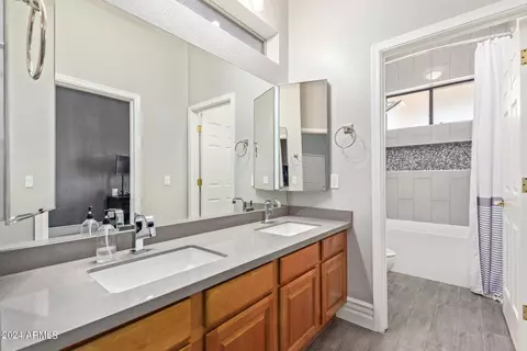 Bath - 3503 E Princeton Ct, Gilbert, AZ 85234 photo 7 of 10