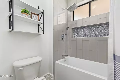 Bath - 3503 E Princeton Ct, Gilbert, AZ 85234 photo 8 of 10