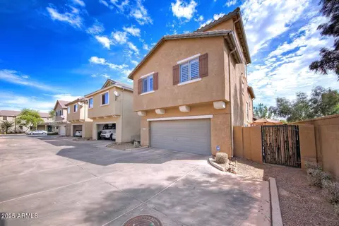 Exterior - 3883 E Santa Fe Ln, Gilbert, AZ 85297 photo 4 of 6