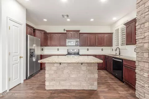 Kitchen - 3883 E Santa Fe Ln, Gilbert, AZ 85297 photo 1 of 4