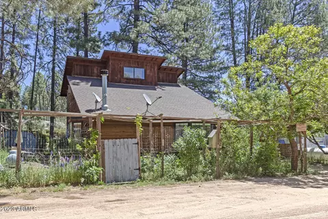 Exterior - 140 W Thompson Rd, Payson, AZ 85541 photo 2 of 8
