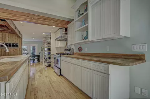 Kitchen - 140 W Thompson Rd, Payson, AZ 85541 photo 3 of 5