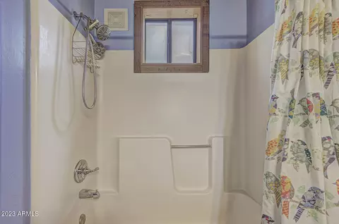 Bath - 140 W Thompson Rd, Payson, AZ 85541 photo 2 of 3