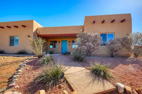 9505 S Deer Ridge Trl, Hereford, AZ 85615