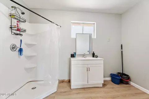 Bath - 8023 E Irwin Ave, Mesa, AZ 85209 photo 2 of 2