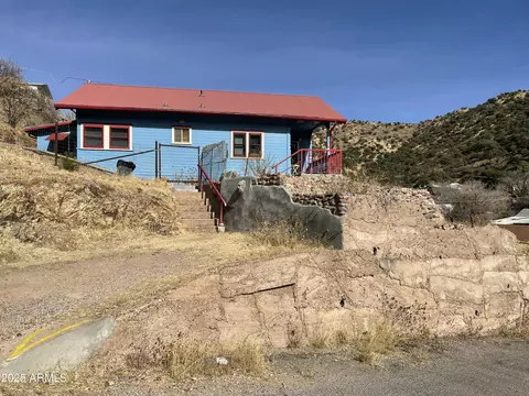 713 Warren Ave, Bisbee, AZ 85603