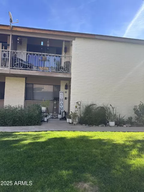 1550 N Stapley Dr #35, Mesa, AZ 85203