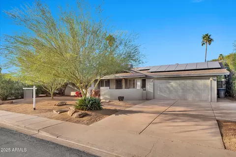2444 E Del Rio Dr, Tempe, AZ 85282 photo 3
