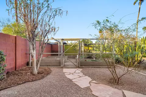 2444 E Del Rio Dr, Tempe, AZ 85282 photo 32