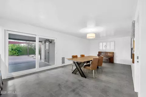 2444 E Del Rio Dr, Tempe, AZ 85282 photo 9