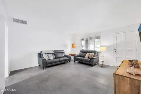 2444 E Del Rio Dr, Tempe, AZ 85282 photo 10