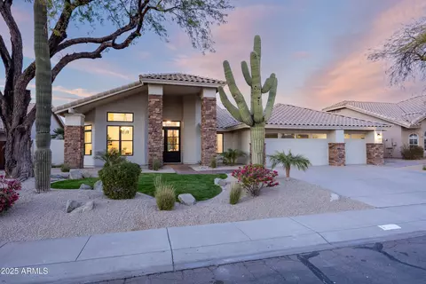 8900 E Palm Tree Dr, Scottsdale, AZ 85255
