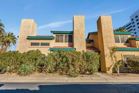 225 W 1st St #127, Mesa, AZ 85201