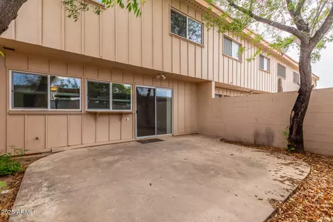 Exterior - 1631 E Dunbar Dr, Tempe, AZ 85282 photo 2 of 5