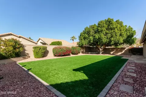 4220 E Thistle Landing Dr, Phoenix, AZ 85044 photo 22