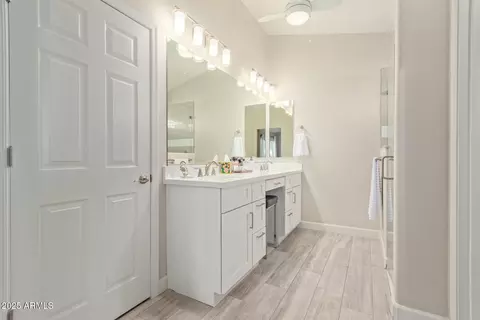 4220 E Thistle Landing Dr, Phoenix, AZ 85044 photo 11