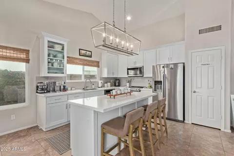 4220 E Thistle Landing Dr, Phoenix, AZ 85044 photo 7