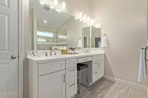 4220 E Thistle Landing Dr, Phoenix, AZ 85044 photo 13