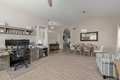 4220 E Thistle Landing Dr, Phoenix, AZ 85044 photo 4