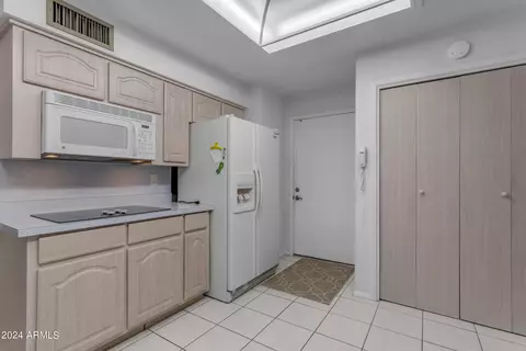 4725 E Capri Ave, Mesa, AZ 85206 photo 9