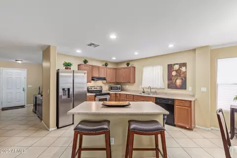 3209 W Apollo Rd, Phoenix, AZ 85041 photo 13