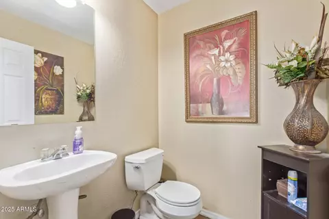 3209 W Apollo Rd, Phoenix, AZ 85041 photo 17