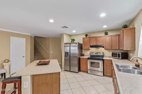 3209 W Apollo Rd, Phoenix, AZ 85041 photo 14