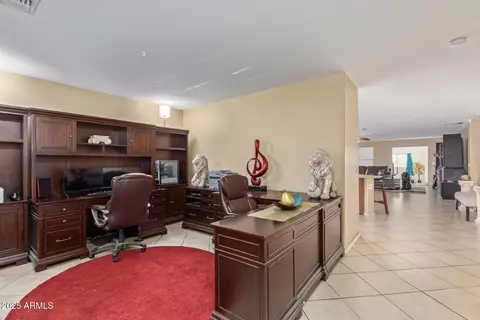 3209 W Apollo Rd, Phoenix, AZ 85041 photo 4